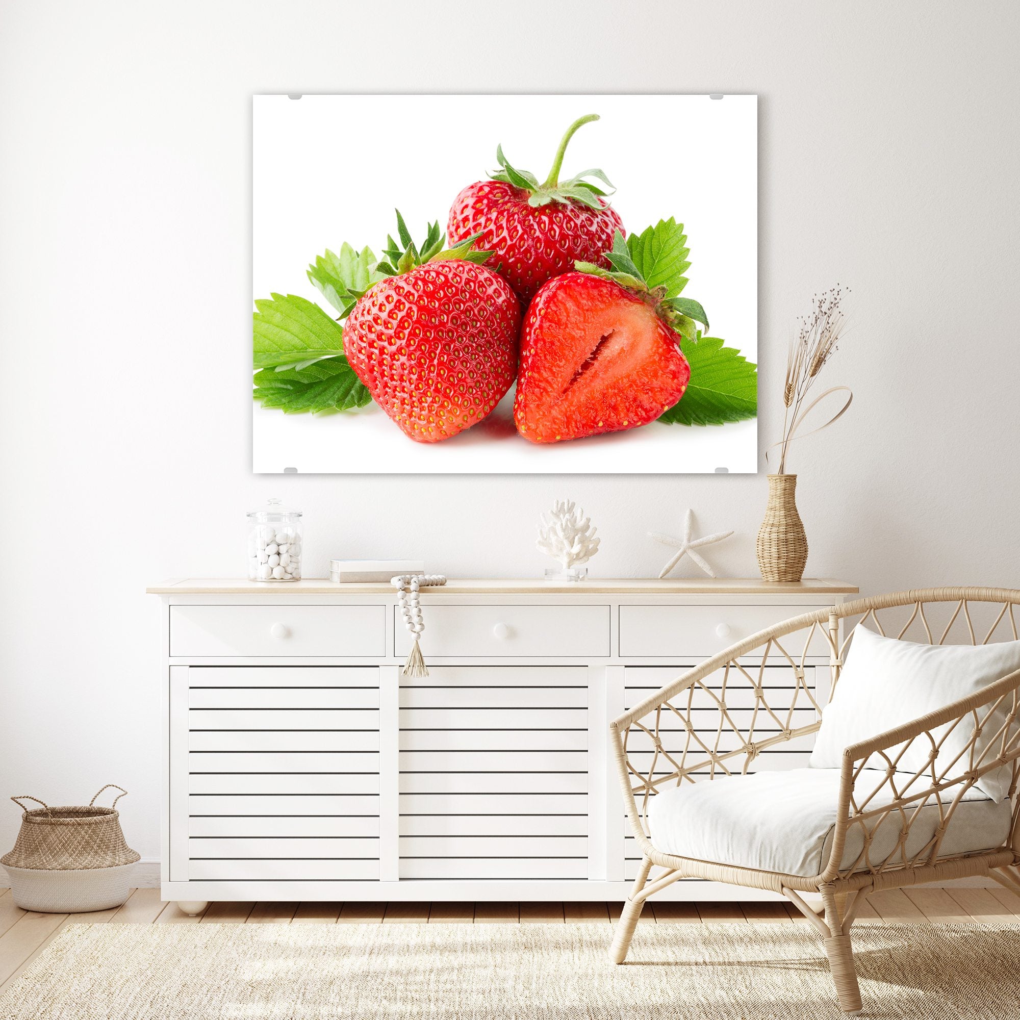 Wandbild - Drei Erdbeeren mit Blättern