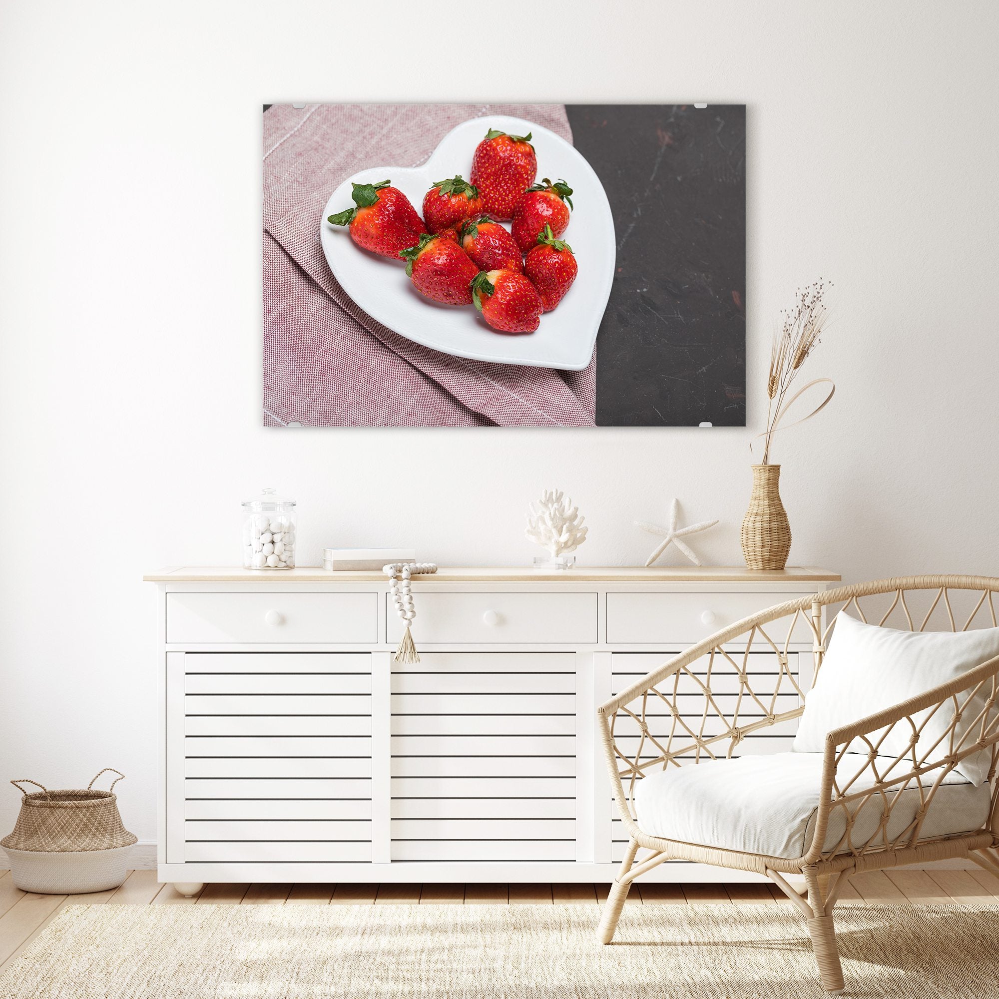 Wandbild - Herzteller mit Erdbeeren